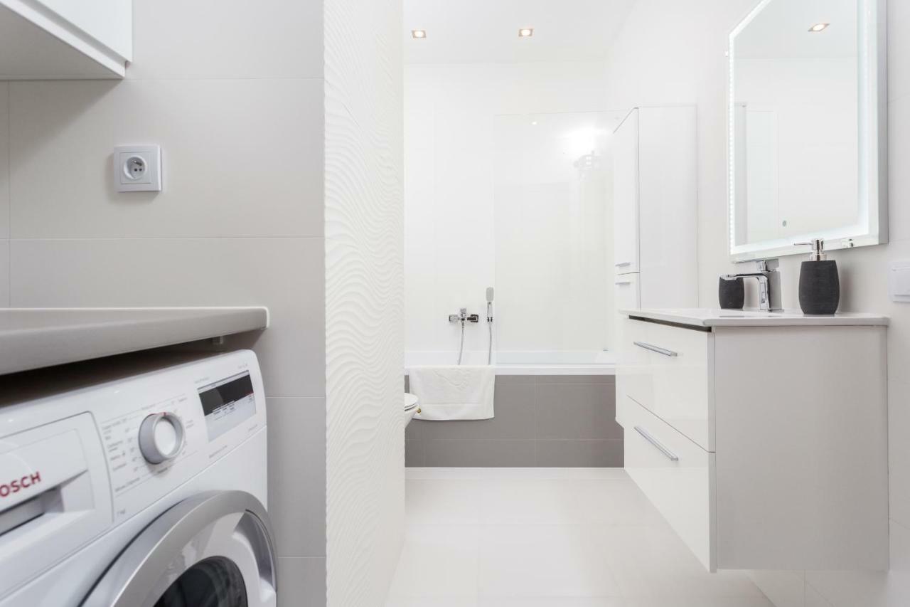 Mogilska Tower Apartments Near Tauron Arena By Inpoint - Free Underground Parking Красков Екстериор снимка
